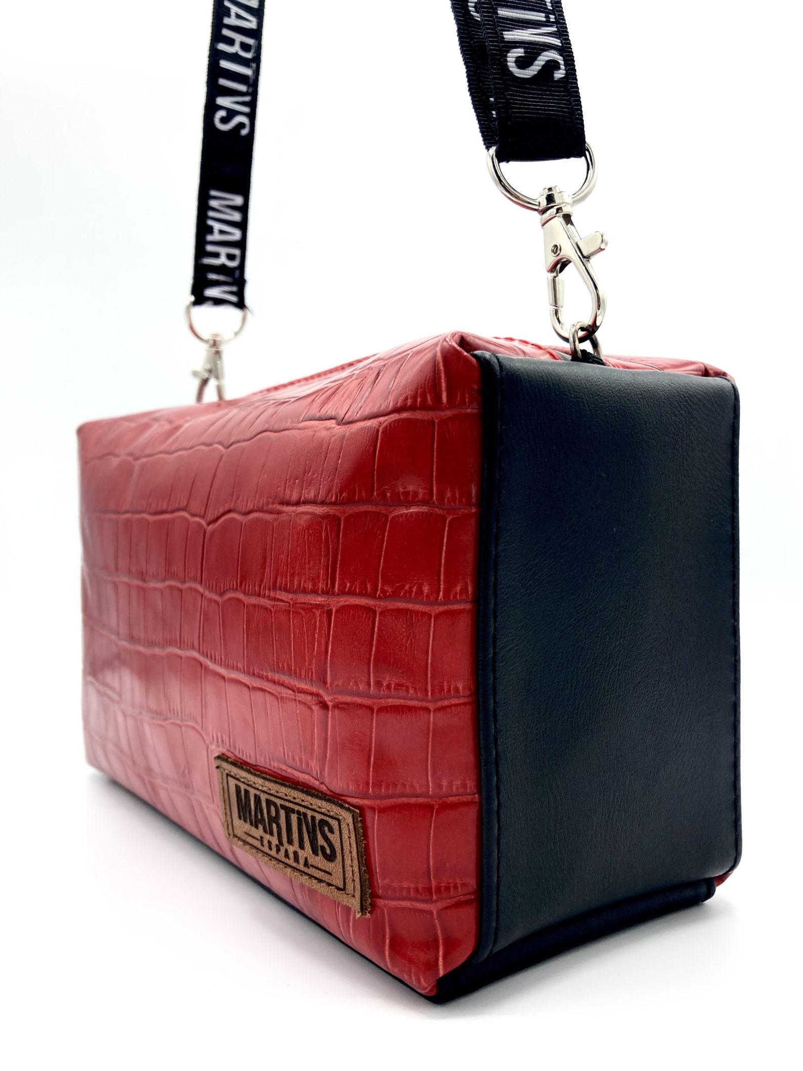 BLACK / RED COCO